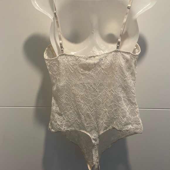 NWOT Free People X  Intimately FP Lace Night Rhythm Bodysuit Ecru White M - Picture 7 of 9
